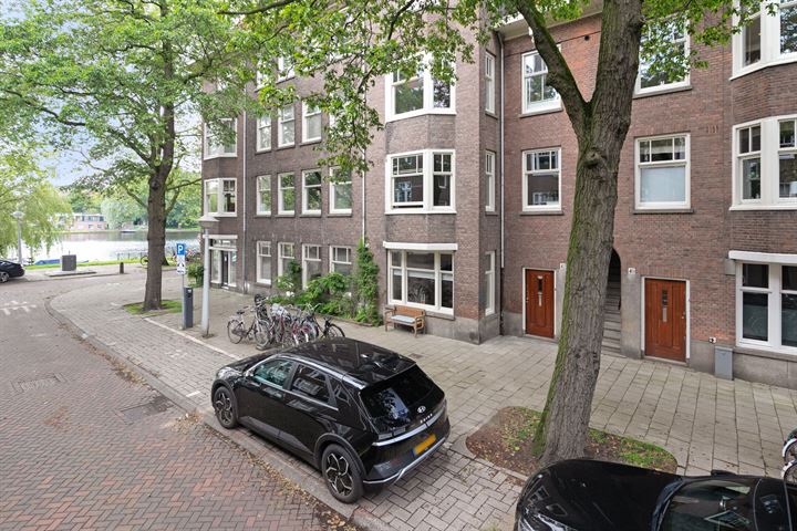 View photo 4 of Hillegomstraat 42-H