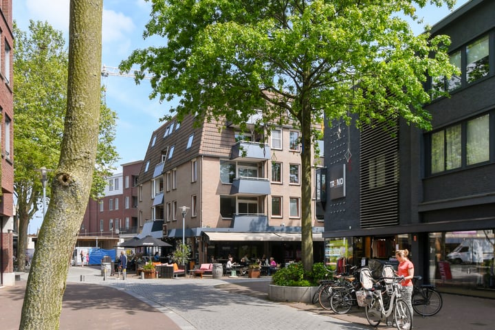 Bekijk foto 3 van Markt 58