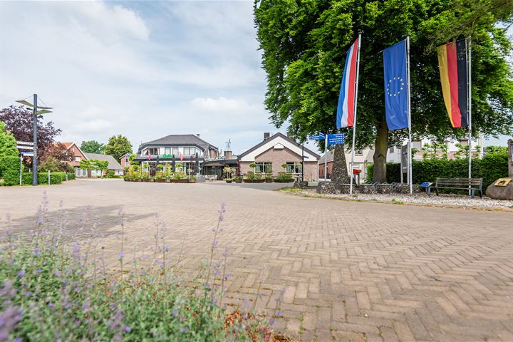 Bekijk foto 46 van Nieuweweg 2-A