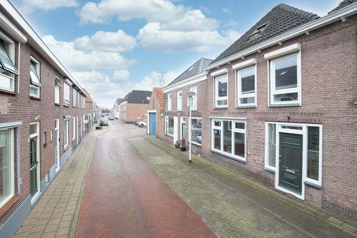 Foto 1 van Burg ten Veldestr 6