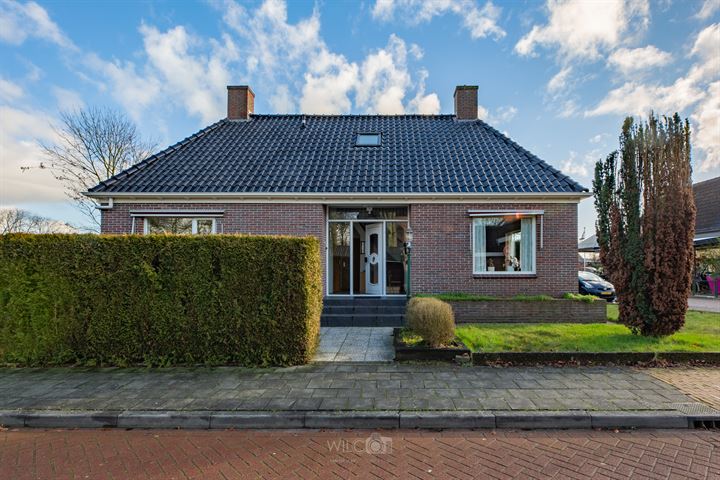 View photo 1 of Hoofdweg 128