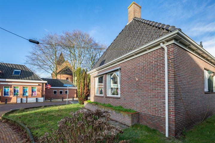 View photo 6 of Hoofdweg 128