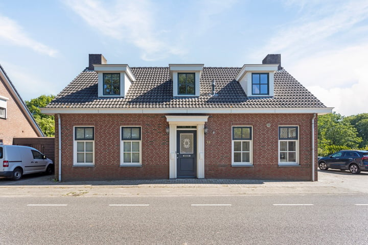 Bekijk foto 1 van Poeldonk 12