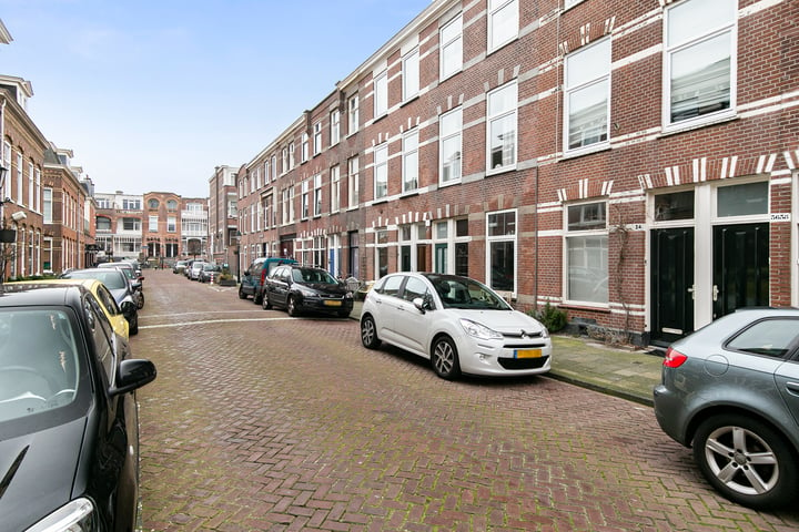 View photo 30 of Zandvoortstraat 36