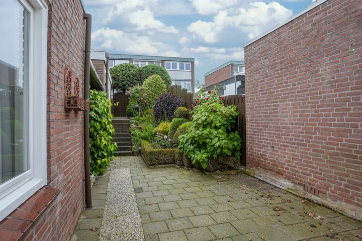 Bekijk foto 13 van Pastoor Steinbuschstraat 7