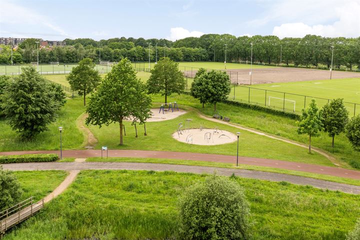 Bekijk foto 4 van Grasbaan 200