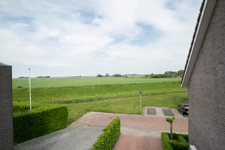 Photo 15 of Roebol 69