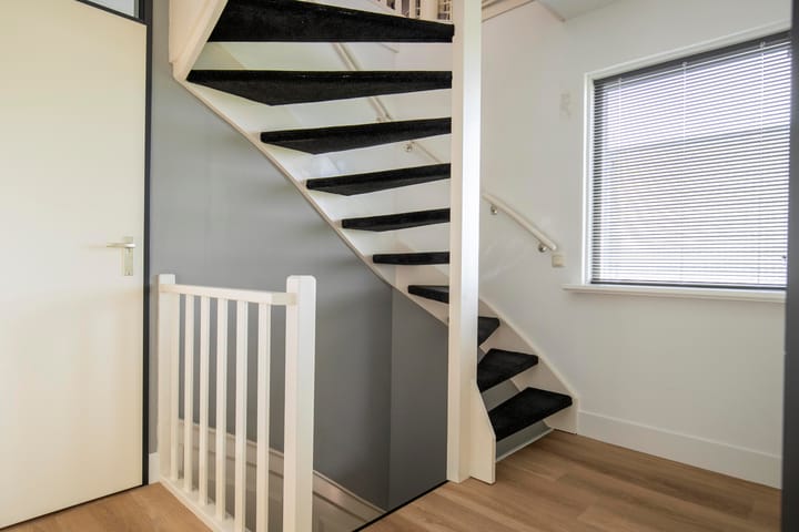 Photo 43 of Roebol 69