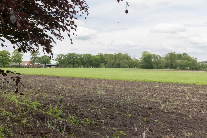 Bekijk foto 40 van Kapelweg 10