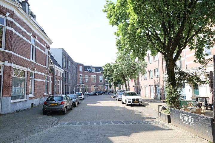 Bekijk foto 21 van de Ruyterstraat 3-F