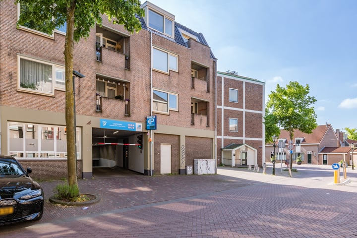 Bekijk foto 30 van Kerkstraat 82