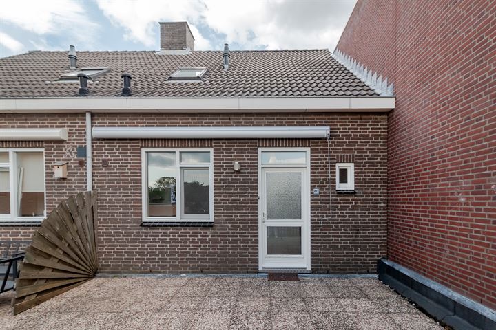 View photo 8 of Dorpstraat 80