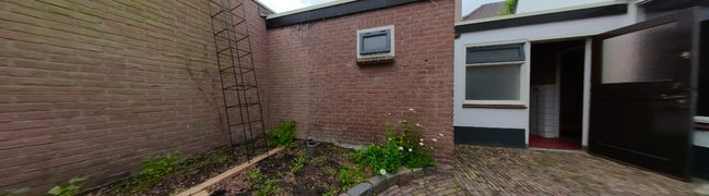 Bekijk 360° foto van Achtertuin van Spoorstraat 6