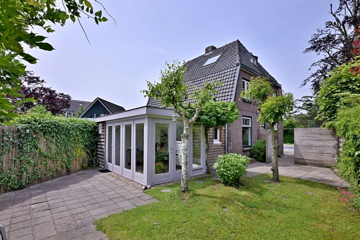 Bekijk foto 3 van Arnhemsestraat 107