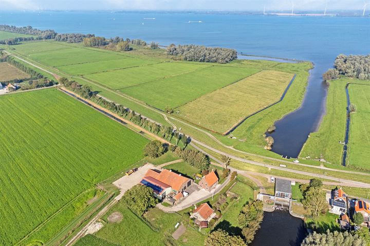 Oostdijk 24-26, Willemstad