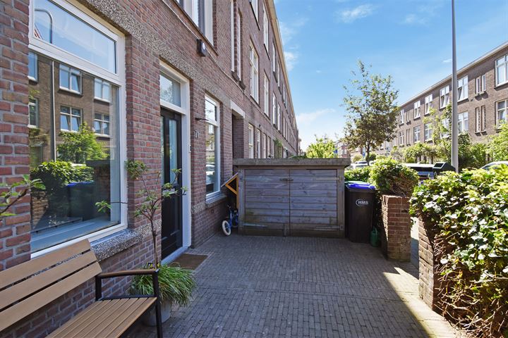 View photo 32 of Asterstraat 71