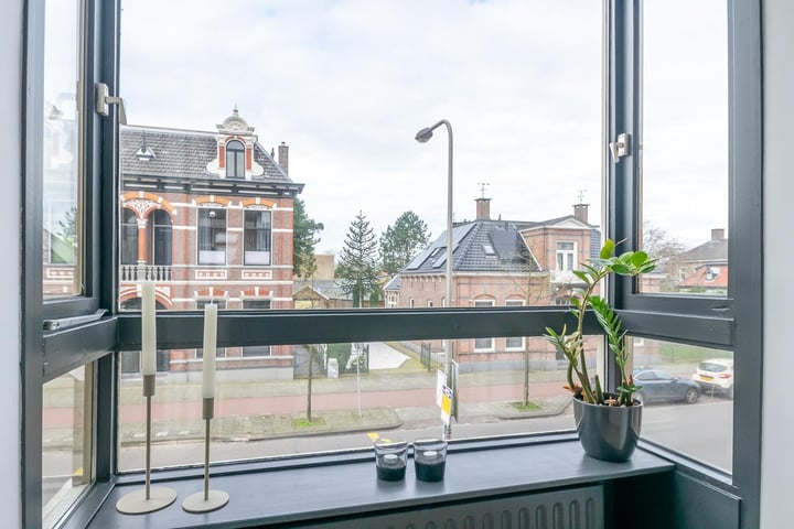 View photo 19 of Brinkstraat 37