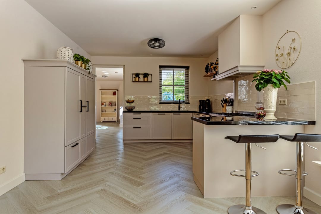 Foto 16 van Schuwacht 158