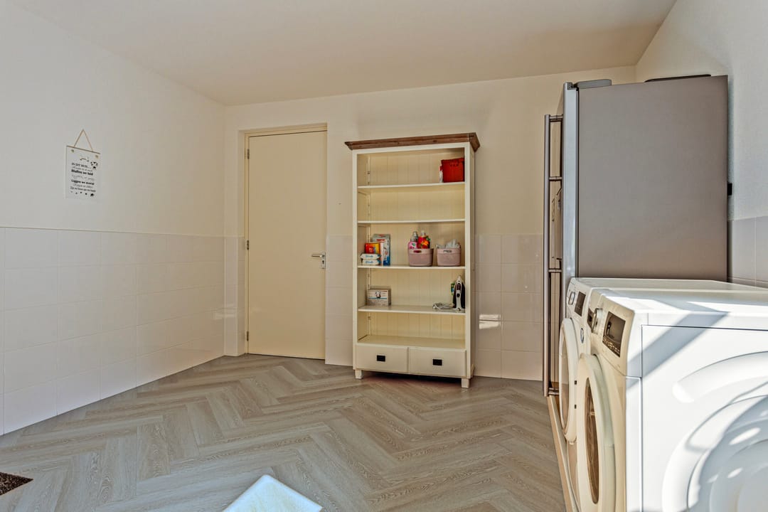 Foto 23 van Schuwacht 158