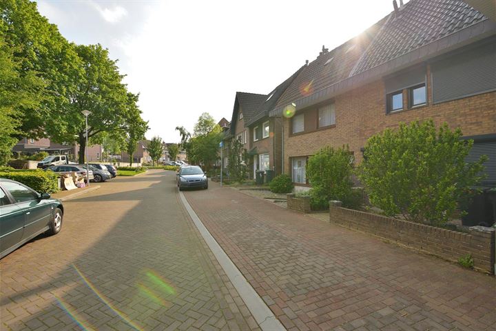 Bekijk foto 3 van Merodestraat 28