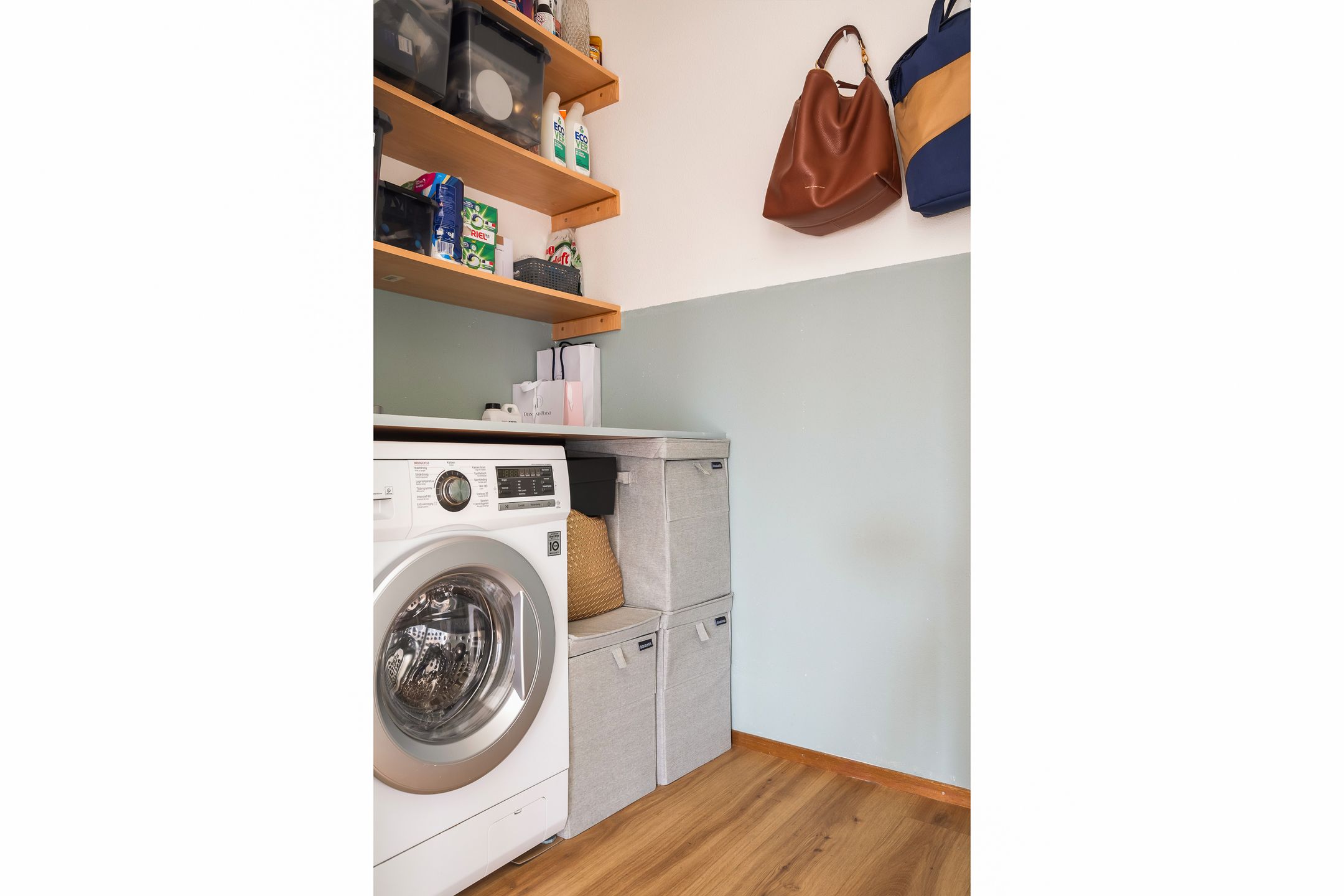 Foto 42 van Claes de Vrieselaan 165