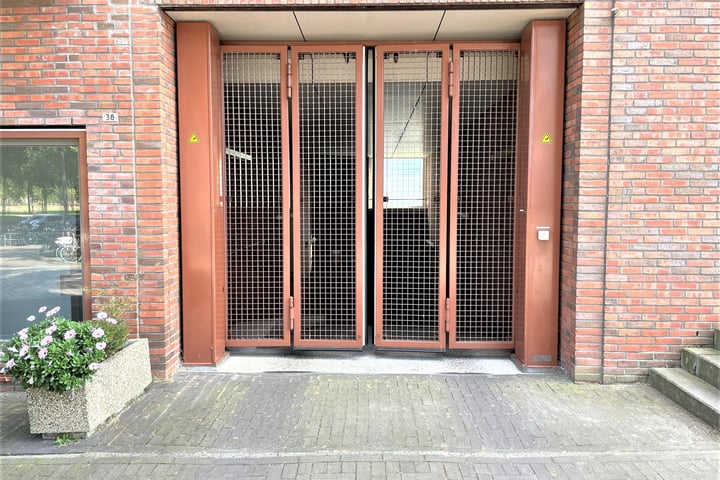 Bekijk foto 27 van Emmy Andriessestraat 352