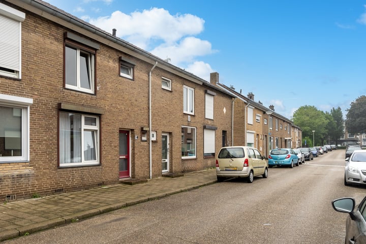 Bekijk foto 17 van Prins Bernhardstraat 24