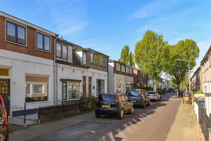 Bekijk foto 2 van Bakkerstraat 76