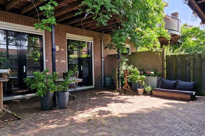 View photo 4 of Van Deventerstraat 29