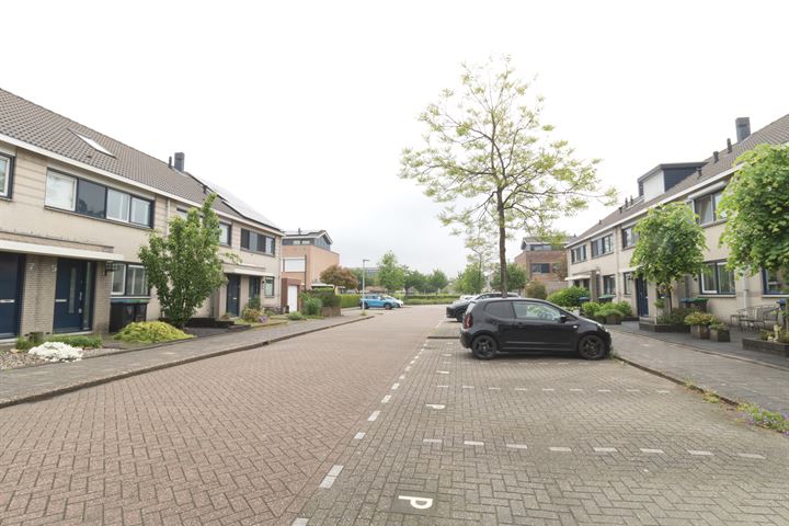 Bekijk foto 35 van Mazurkastraat 14