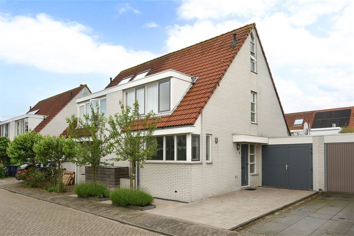 Bekijk foto 1 van Bolkruidstraat 8