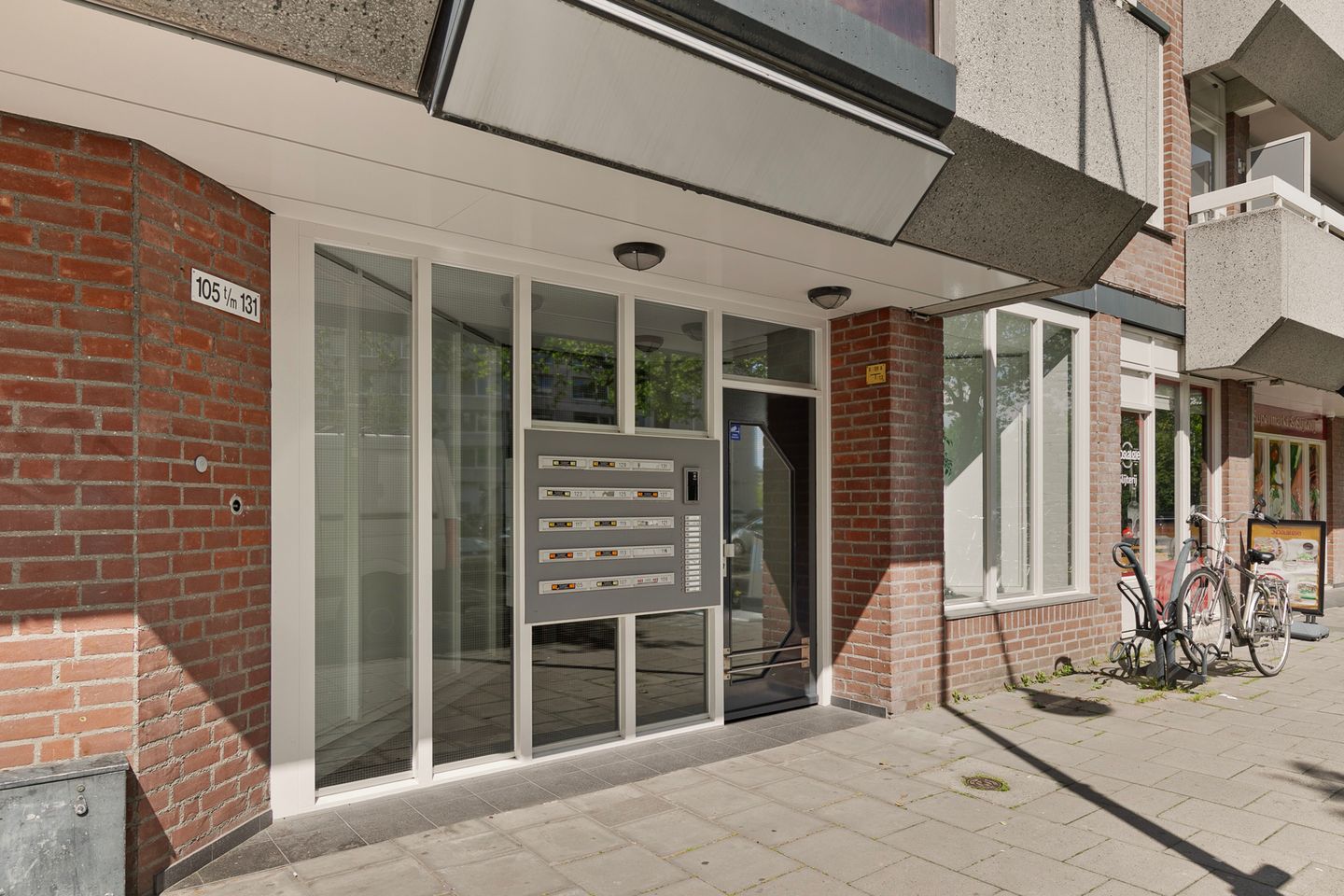 Photo 4 of Pastoor Petersstraat 107