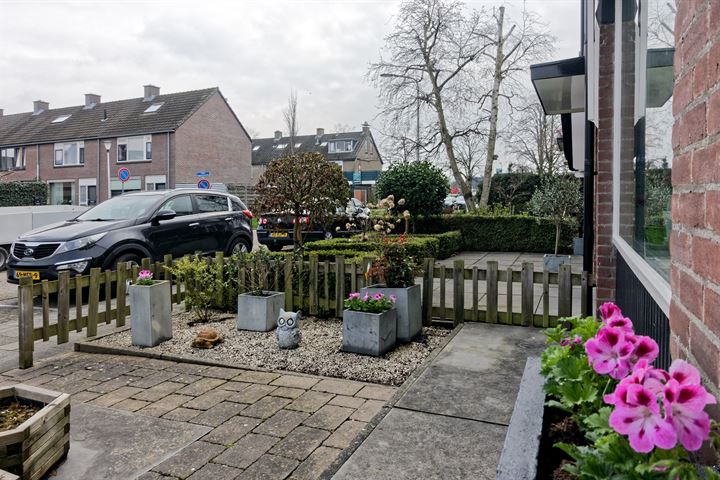 Bekijk foto 35 van van Lumeystraat 20