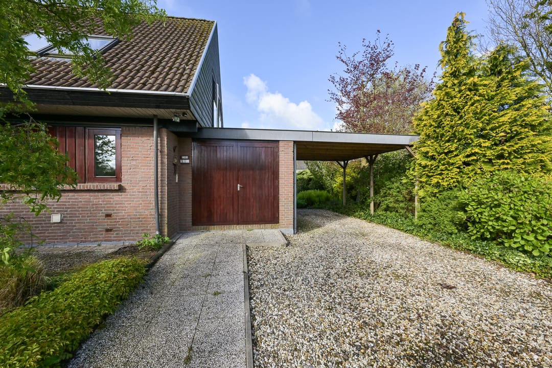 Photo 41 of Zuideinde 32-E