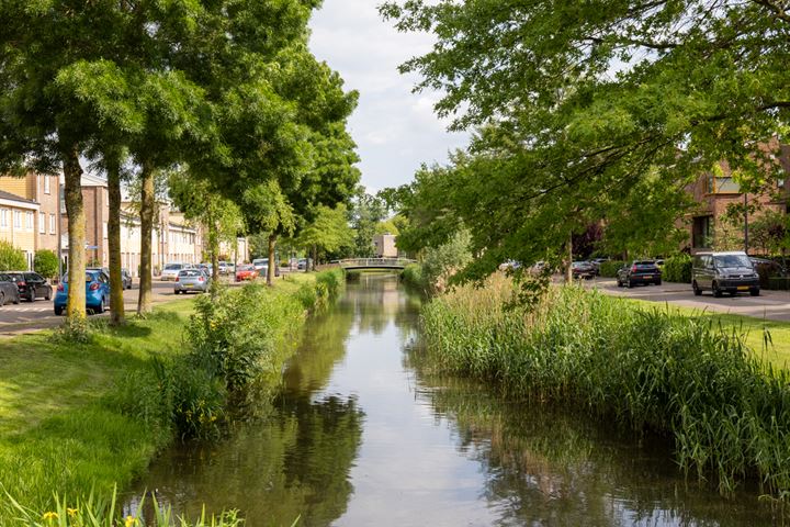 Bekijk foto 42 van Hertshooistraat 1