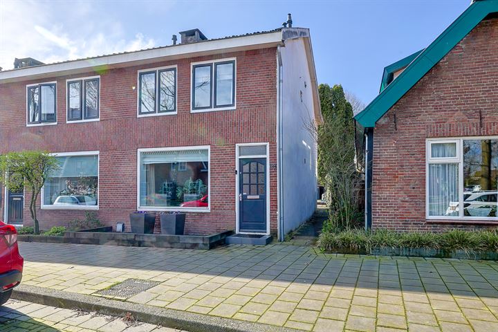 Bekijk foto 25 van Valleistraat 128