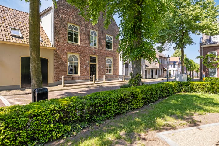 Foto 61 van Kerkplein 22