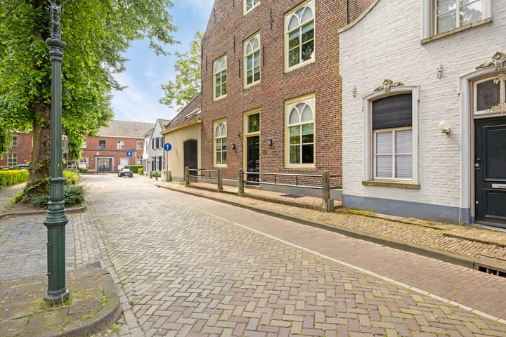 Foto 62 van Kerkplein 22