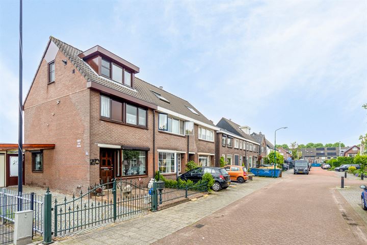 View photo 6 of Rozenstraat 20