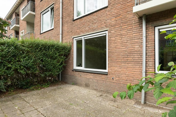 View photo 8 of Ahornstraat 22