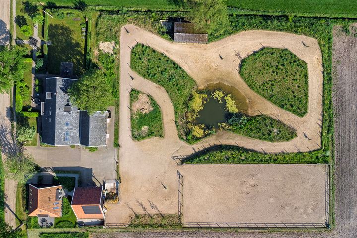 Bekijk foto 70 van Heenkamppieperweg 9