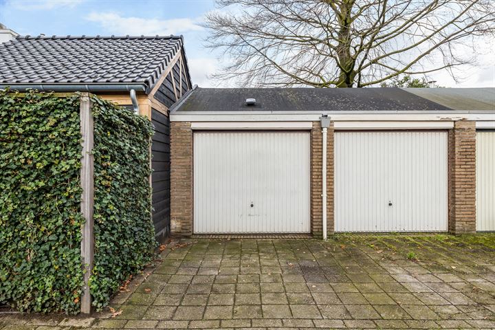 Bekijk foto 37 van De Ruyterstraat 26