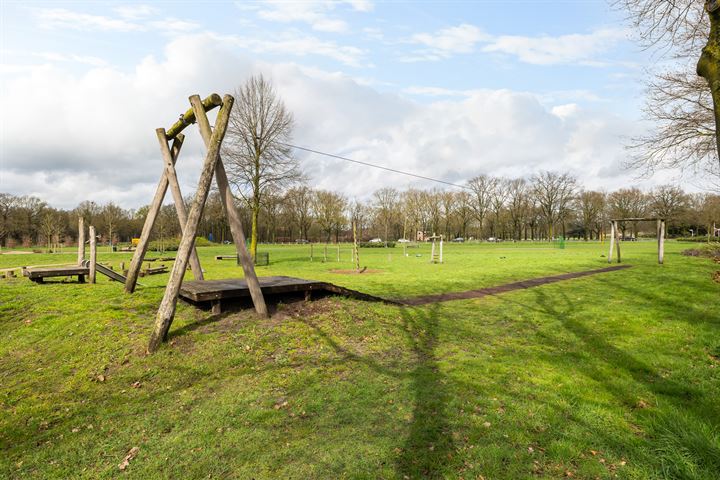 Bekijk foto 42 van De Ruyterstraat 26