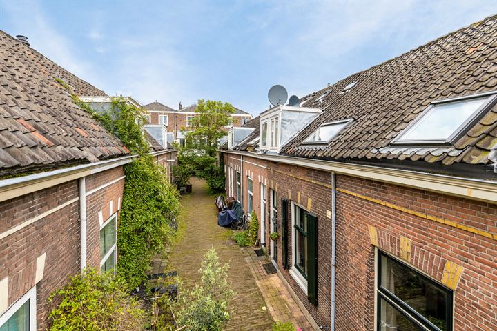 View photo 28 of Van der Tasstraat 10