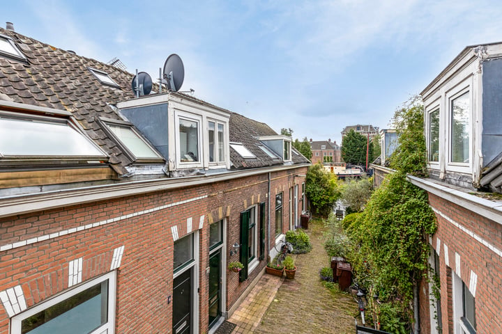 View photo 29 of Van der Tasstraat 10