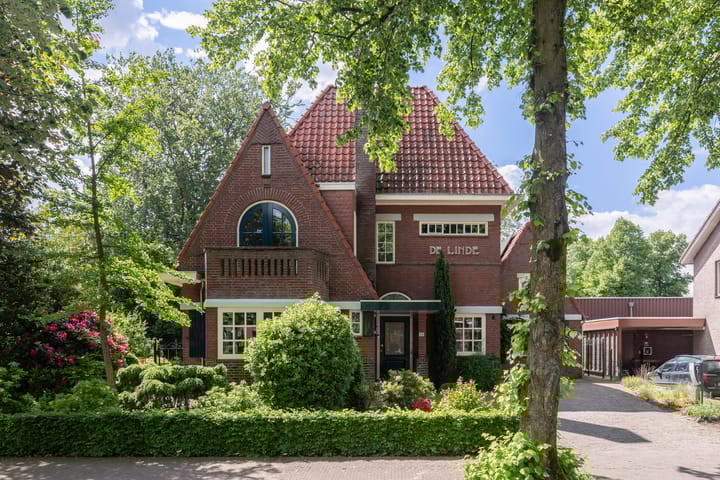 Foto 9 van Sint Josephplein 13