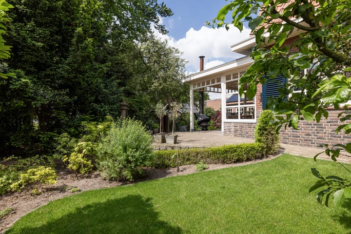 Foto 38 van Sint Josephplein 13