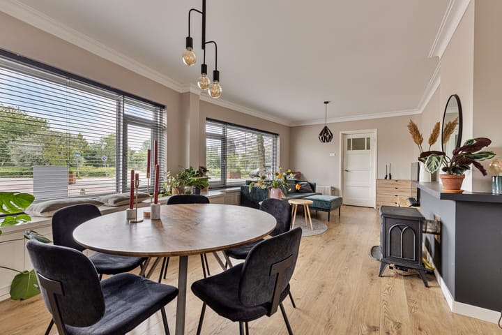 Foto 11 van Parallelweg 1