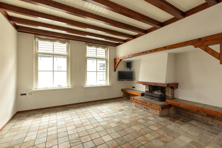 Foto 10 van Brugstraat 12