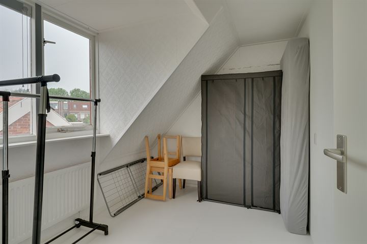 View photo 12 of Burgemeester W.Kooimanstraat 13